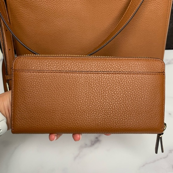 Kate Spade Large Leather Purse and Wallet Set - Picture 10 of 16